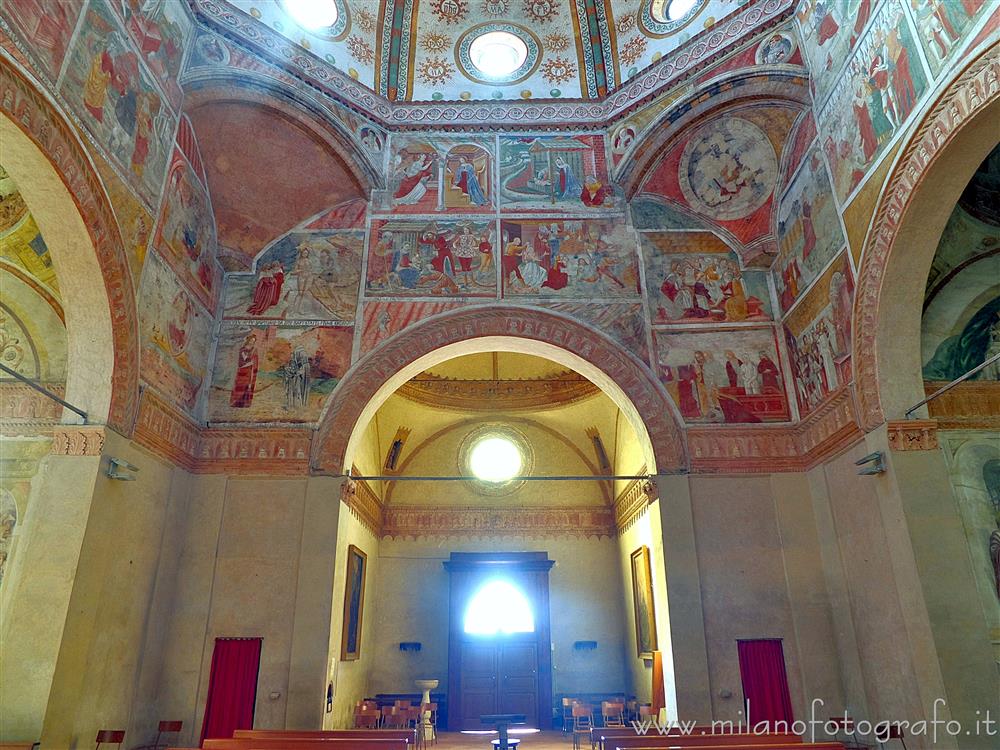 Castelleone (Cremona, Italy) - West wall of the central body of the Church of St. Mary in Bressanoro